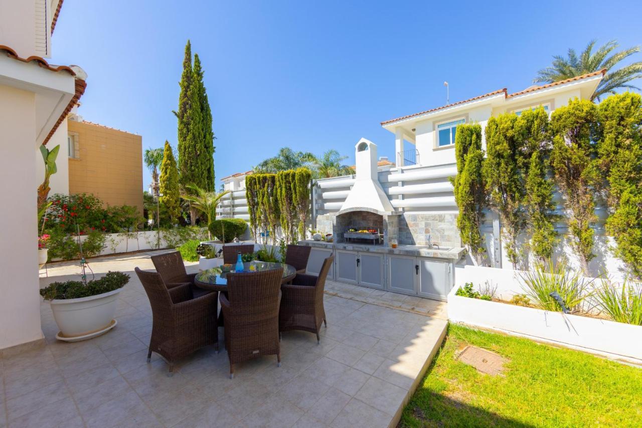 Protaras Sunrise Zen Seafront Villa Extérieur photo
